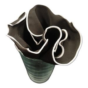 MEN'S ROUND HANKY POCKET SQUARE.